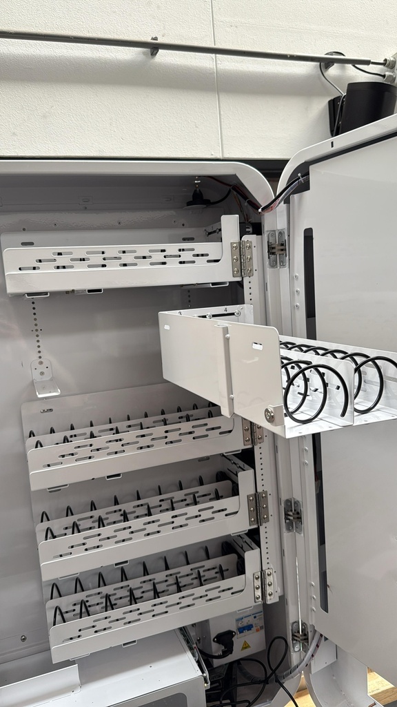 Vending Machine 103 x 60 x 36 cm - Excl Payter