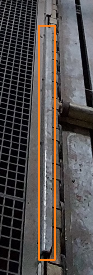 Holz couverture angulaire (G/D) L=1420 mm