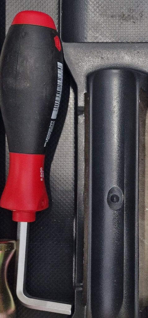 [Wp74240 HOL398-0040] Inbussleutel met grip