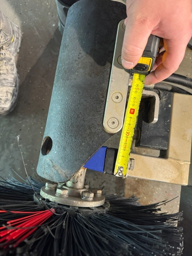 [WP432489] Vulplaatje voor excentrische wielborstel bij hydrauliek (Motor)